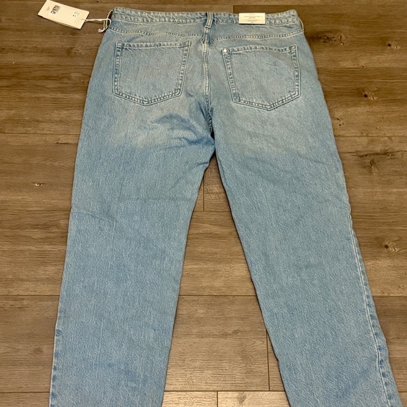 H&M Light Wash Straight Leg Jeans | Size 16 | NWT - Picture 5 of 7